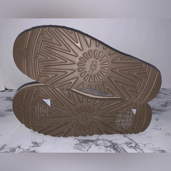 Ugg Australia Women’s Selene Ankle Boots In Oyster Size 11 NIB - Picture 9 of 12